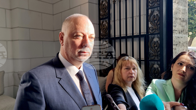 PM Zhelyazkov: "My Collegue Mickoski Should Find Way to Offer Apology" 