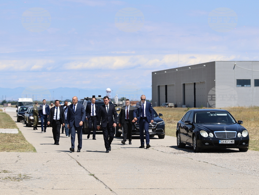 Авиобаза Крумово - Румен Радев - посещение