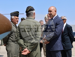 Авиобаза Крумово - Румен Радев - посещение