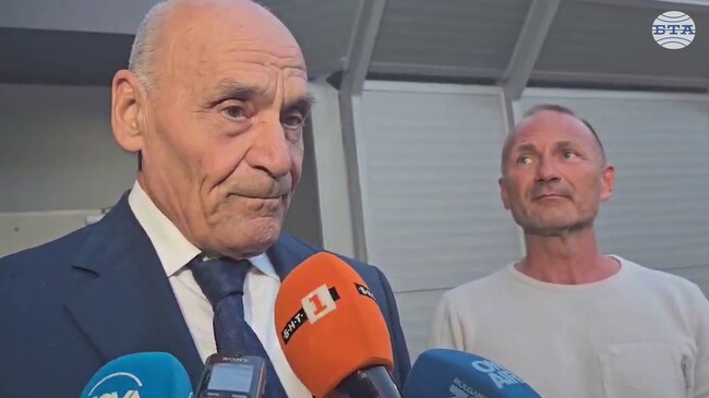 Проблемът е в приложението на договора с "Боташ", каза бившият енергиен министър Росен Христов след разпит в сградата на ДАНС