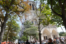 Франция - Париж - катедрала „Нотр Дам де Пари“ - туризъм