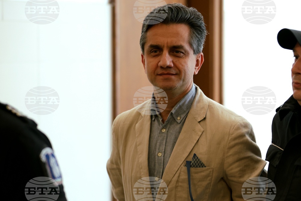 Бившият директор на пловдивската митница остава под домашен арест