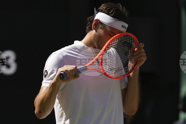 Водачът в схемата Тейлър Фриц стартира силно сезона на твърди кортове, петият в схемата Рубльов отпадна във втория кръг на турнира по тенис във Вашингтон