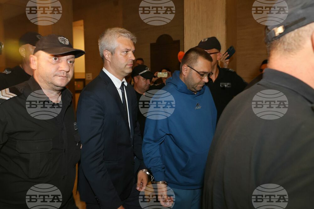 Вярвам в правосъдието и съм убеден в правотата си, каза пред съда кметът на Варна Благомир Коцев
