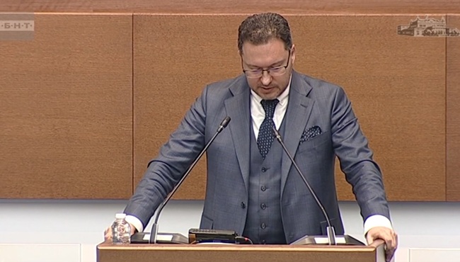 До края на годината ще бъдат осигурени близо 200 единици различна техника за гасене на пожари, каза министър Даниел Митов