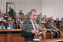 Акад. Георги Джагаров - поет, драматург и политик