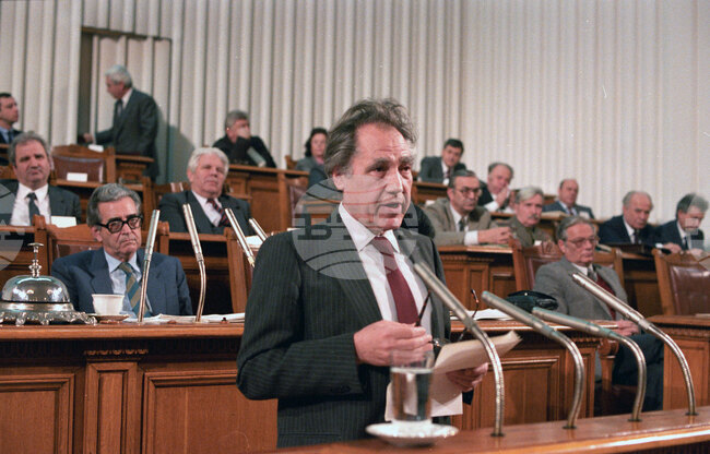 Акад. Георги Джагаров - поет, драматург и политик