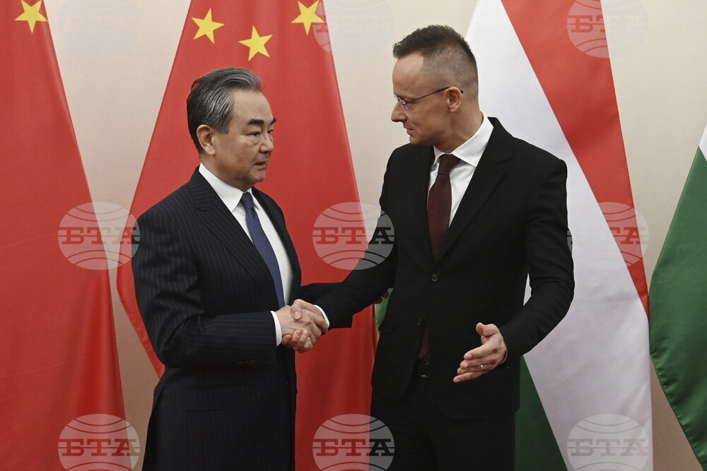 МТИ: Китайският външен министър пристига по-късно днес в Будапеща