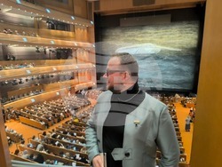 Денис Иванов за първата постановка на „Ернани“ в Мариинския театър, дело на трима българи