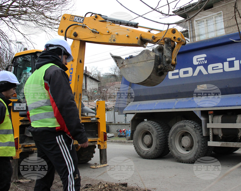 Разград - проект - подмяна на водопроводи - първа копка