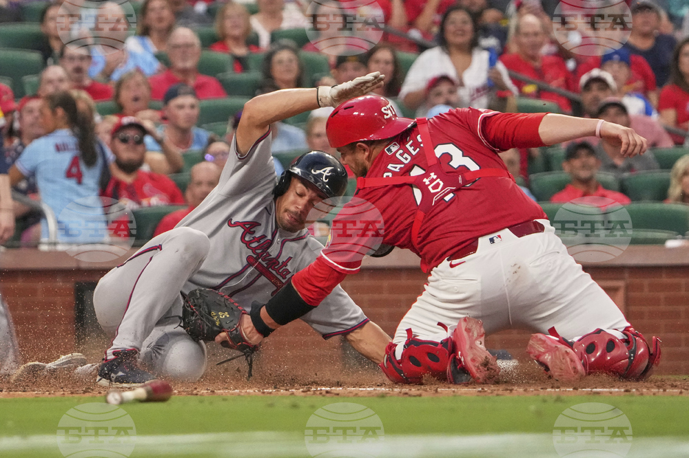 APTOPIX Braves Cardinals Baseball