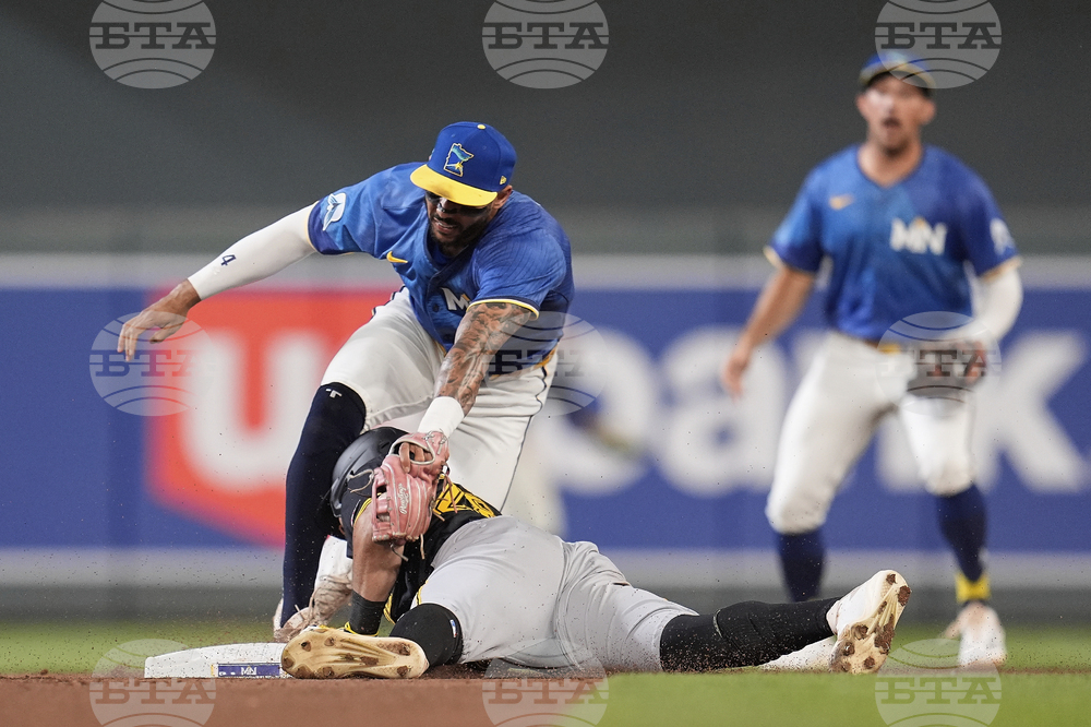 Pirates Twins Baseball