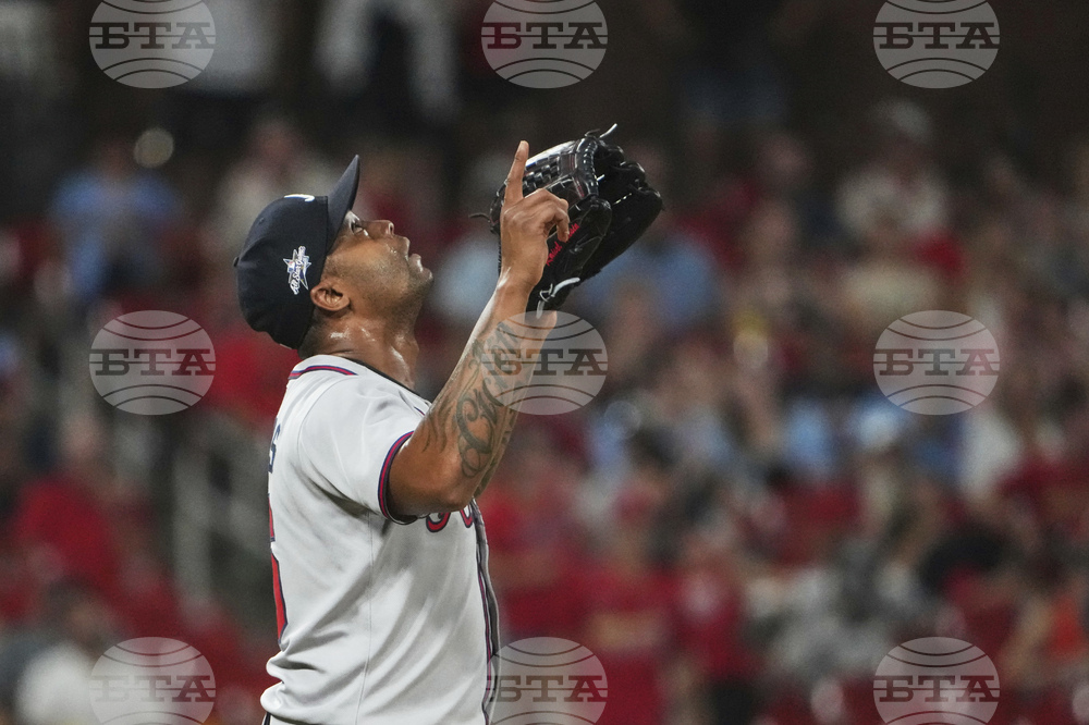 Braves Cardinals Baseball