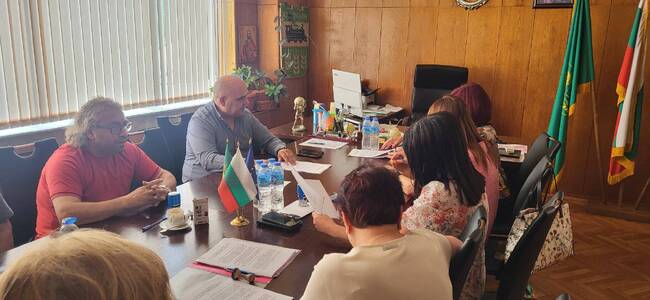 Колективен трудов договор в системата на предучилищното и училищното образование е подписан в Каспичан