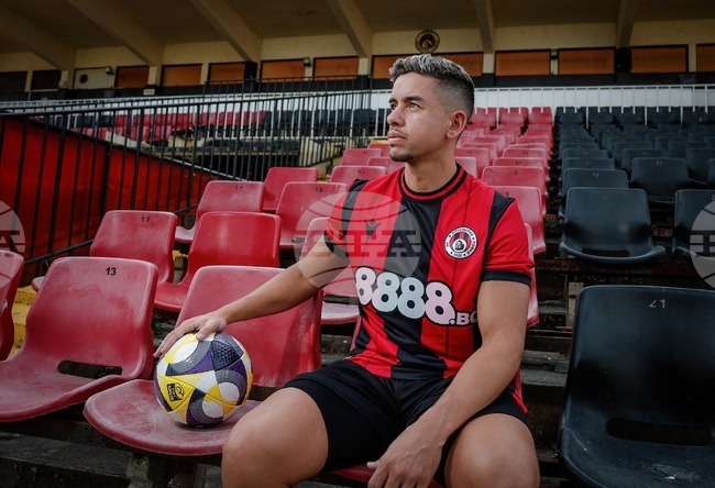 Диего Рапосо стана осмото ново попълнение на Локомотив (София) за стартиращия сезон