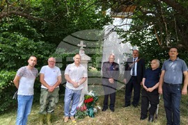 Сърбия - село Божица - почит към паметта на поручик Генчо Неделчев