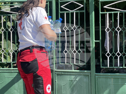 Брезник - бедствено положение - пункт за раздаване на вода