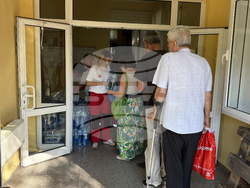 Брезник - бедствено положение - пункт за раздаване на вода