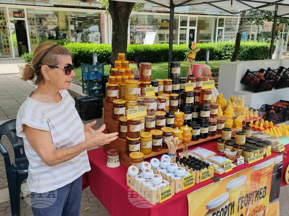 Биологично чисти продукти и занаятчийски изделия представят на изложение в Ямбол производители от Югоизточна България