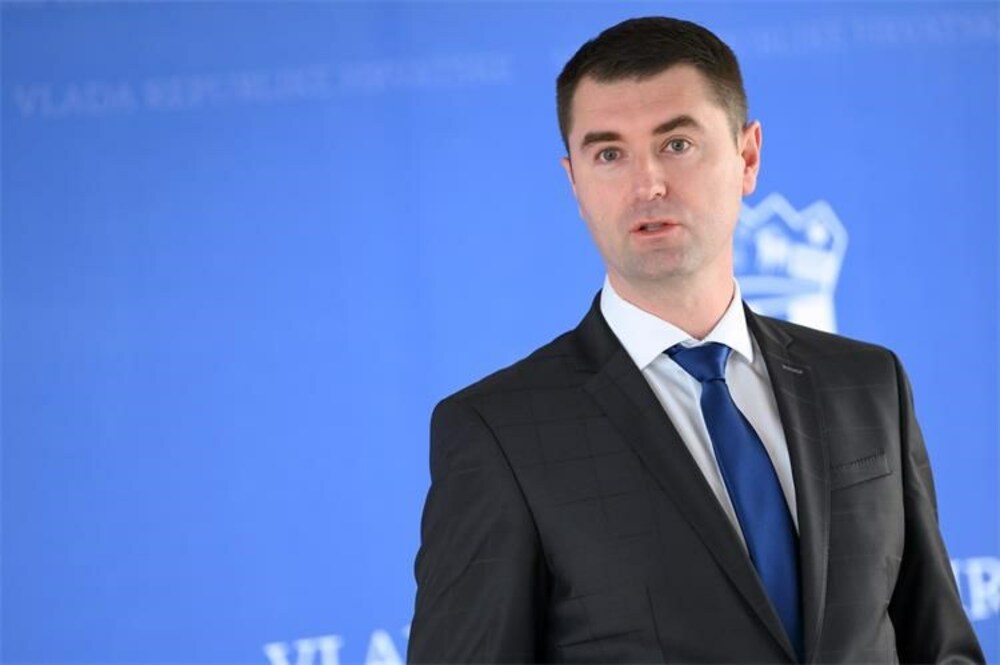 Хърватският премиер Андрей Пленкович уволни министъра на икономиката и устойчивото развитие Давор Филипович