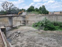 Ямбол - водно съоръжение - ремонт - мъртва риба