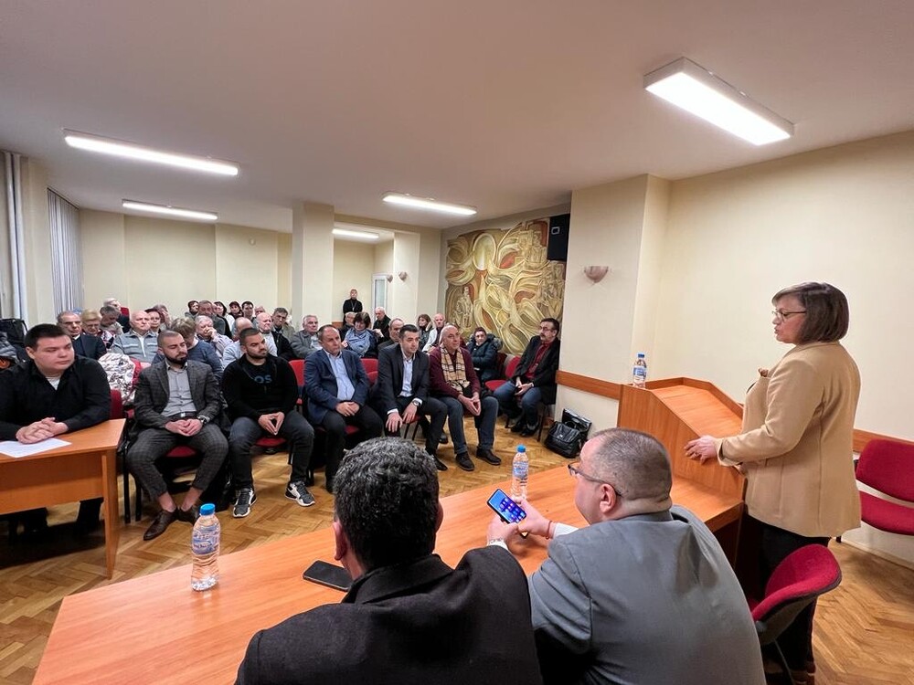 Нинова в Оборище: Първата ни работа в новото НС са цените и доходите           