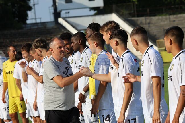 Новото попълнение Диего Фераресо попадна в групата на Славия за гостуването на Левски