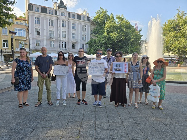 Студенти в Пловдив се обявиха срещу повишаването на таксите за платено обучение