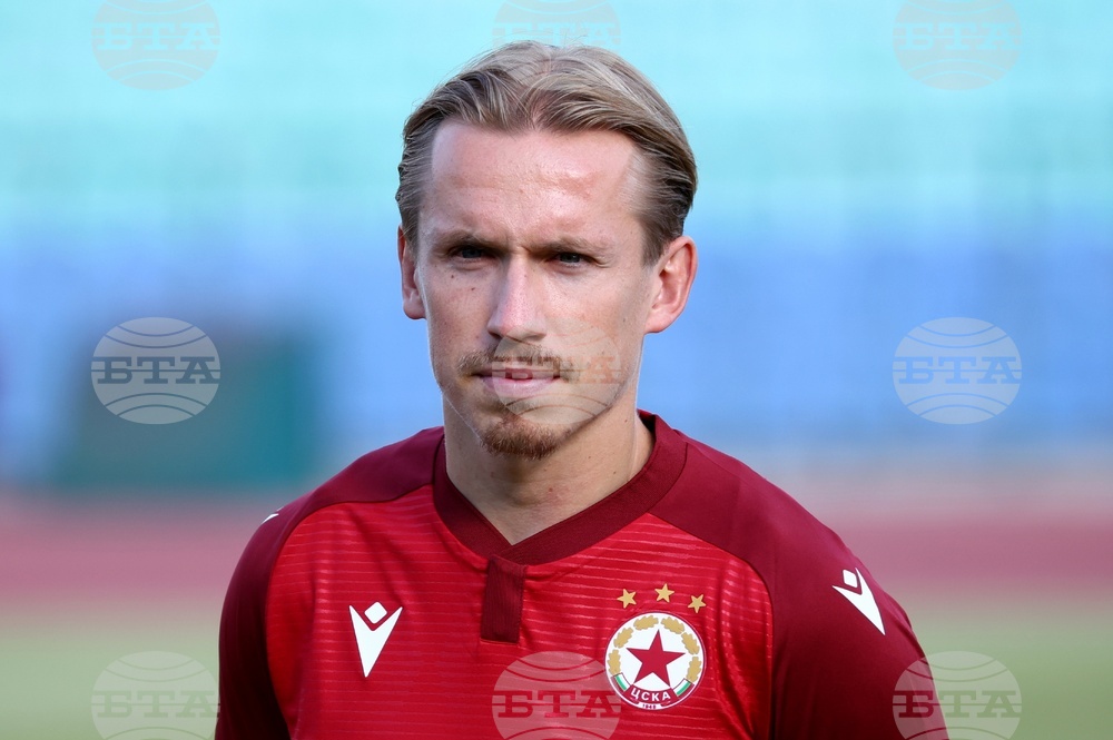 ЦСКА се раздели с шведския халф Дейвид Сегер