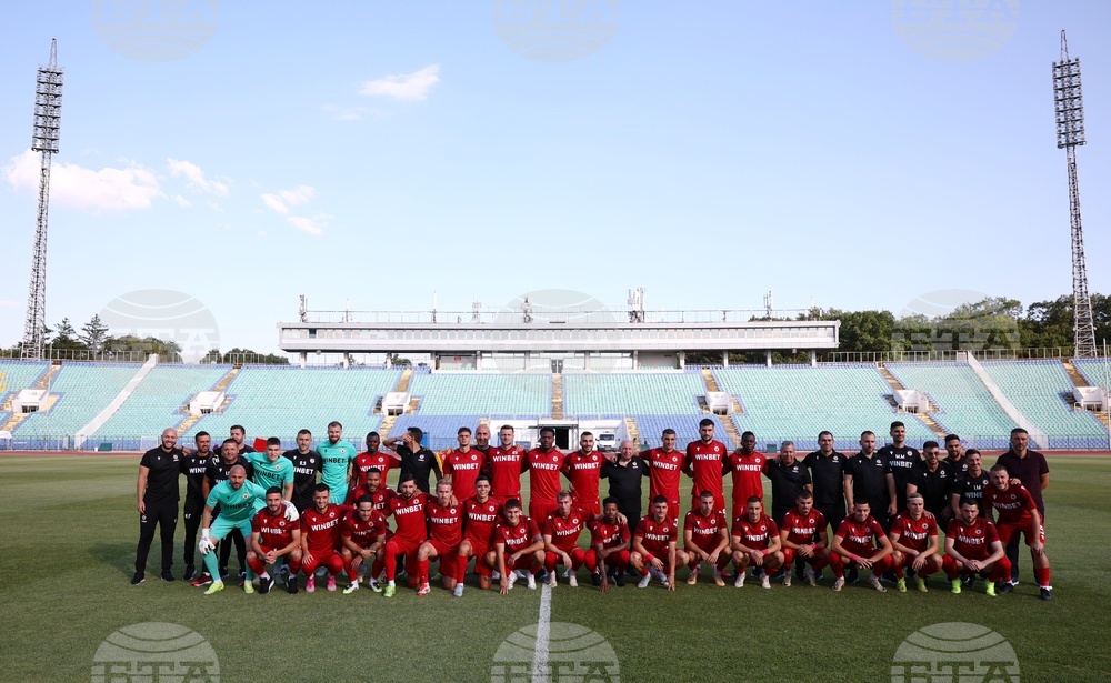 Футбол - ЦСКА-София - Раднички Ниш - контролна среща