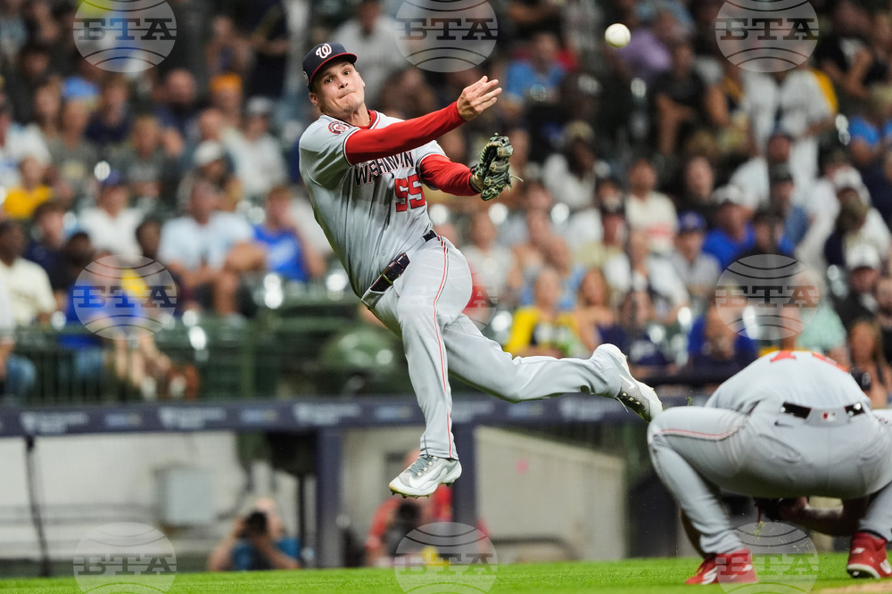 Nationals Brewers Baseball