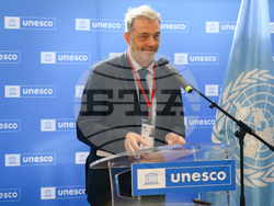 Франция - Париж - ЮНЕСКО - лекция