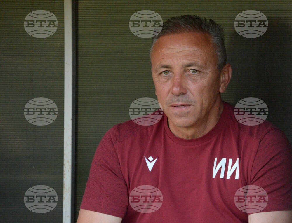 "Доволен съм от играта в атака" каза след успеха над Добруджа треньорът на Черно море Илиан Илиев