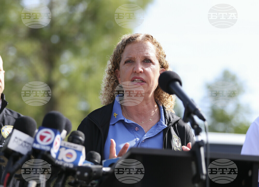 Immigration-Florida-Detention-Center