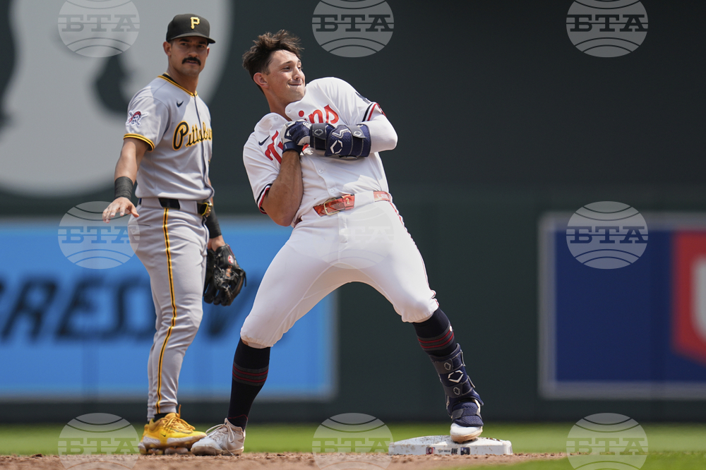 Pirates Twins Baseball