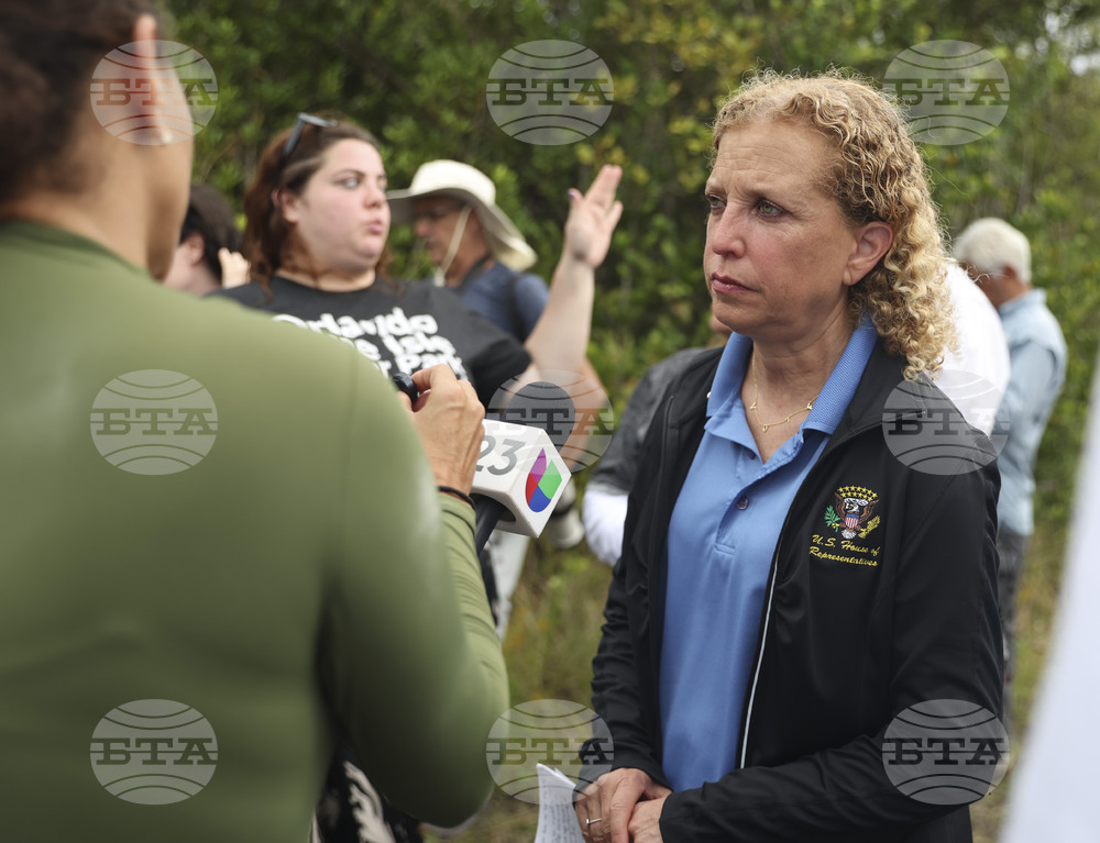 Immigration-Florida-Detention-Center