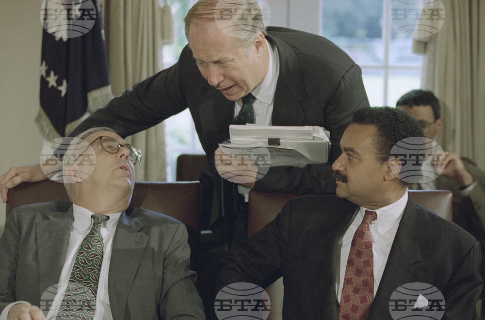 Obit David Gergen