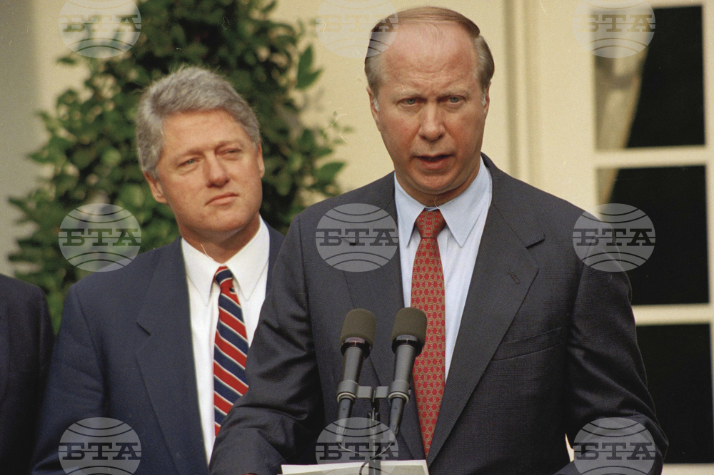 Obit David Gergen