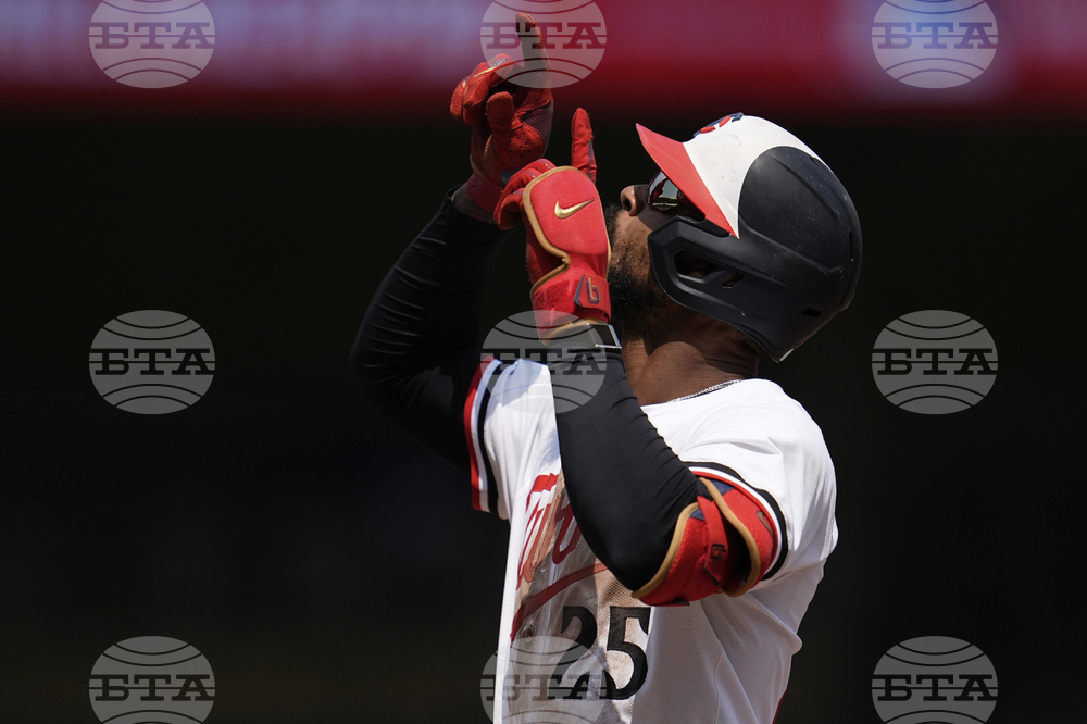 Pirates Twins Baseball