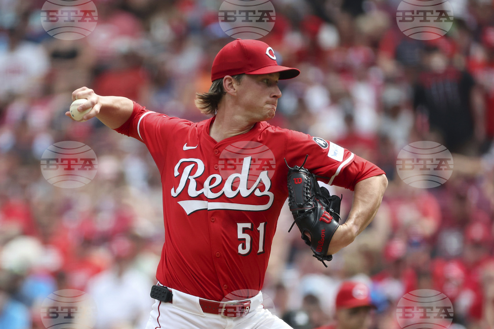 Reds Rockies Baseball