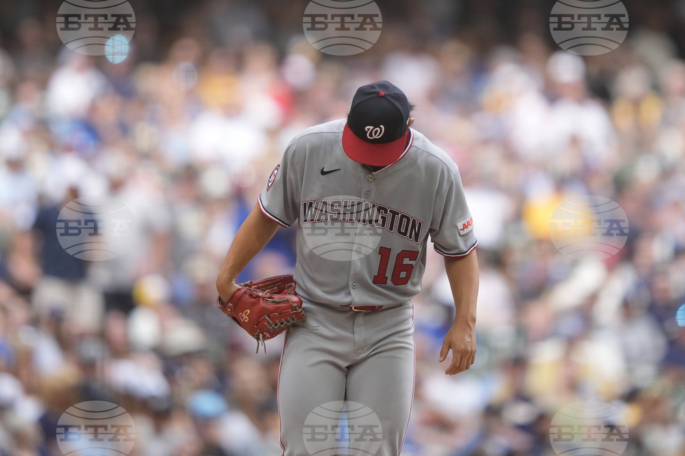 Nationals Brewers Baseball
