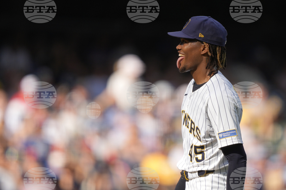 Nationals Brewers Baseball