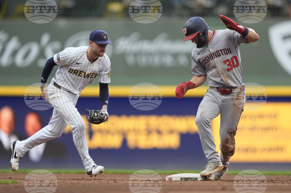 Nationals Brewers Baseball