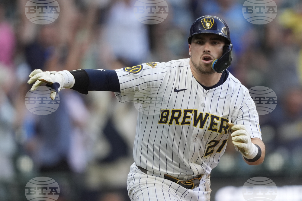 Nationals Brewers Baseball