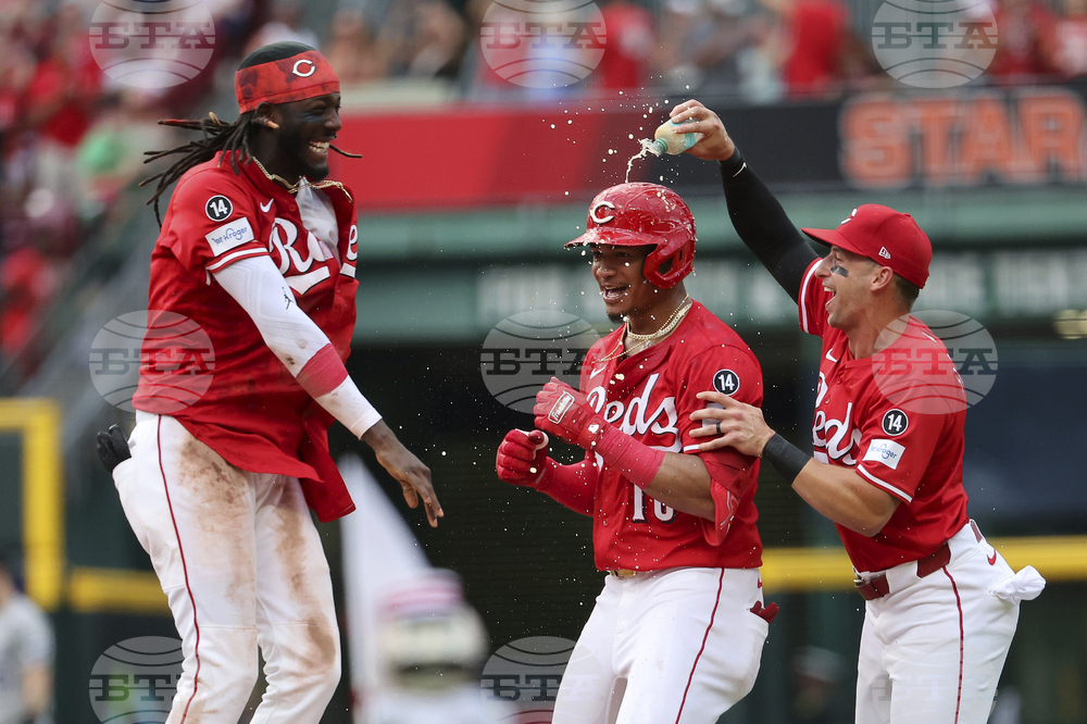 Reds Rockies Baseball