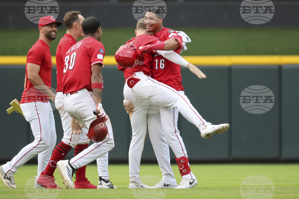 Reds Rockies Baseball