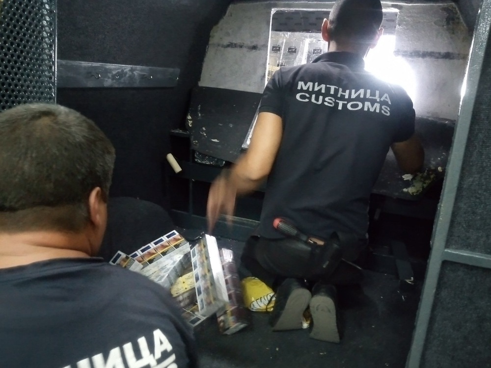 Агенция „Митници“: 68 600 къса цигари задържаха митническите служители от ТД Митница Русе на Дунав мост 2