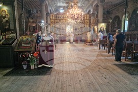 Разград - църква - служба