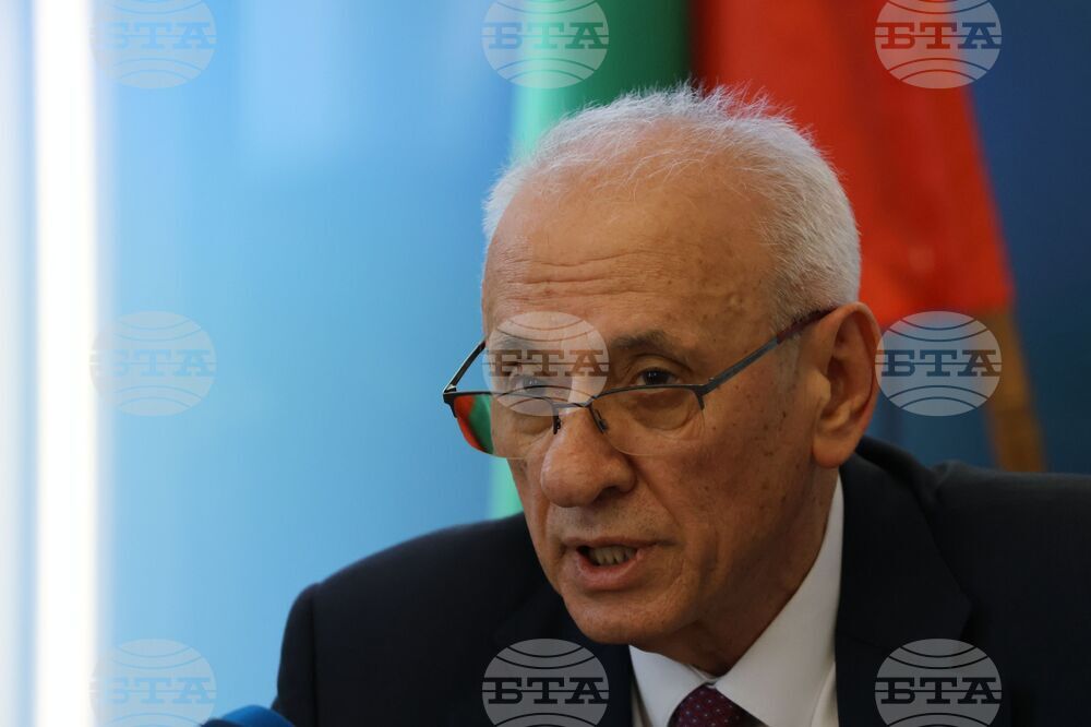 Health Minister: I Will Not Allow Children's Hospital to Be Held Hostage to Political Calculations