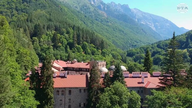 Archives d’État de Kyustendil : un expert révèle l’histoire du monastère de Rila et de son inscription à l’UNESCO (Chief Expert Kyustendil State Archives Showcases Rila Monastery’s UNESCO Story)